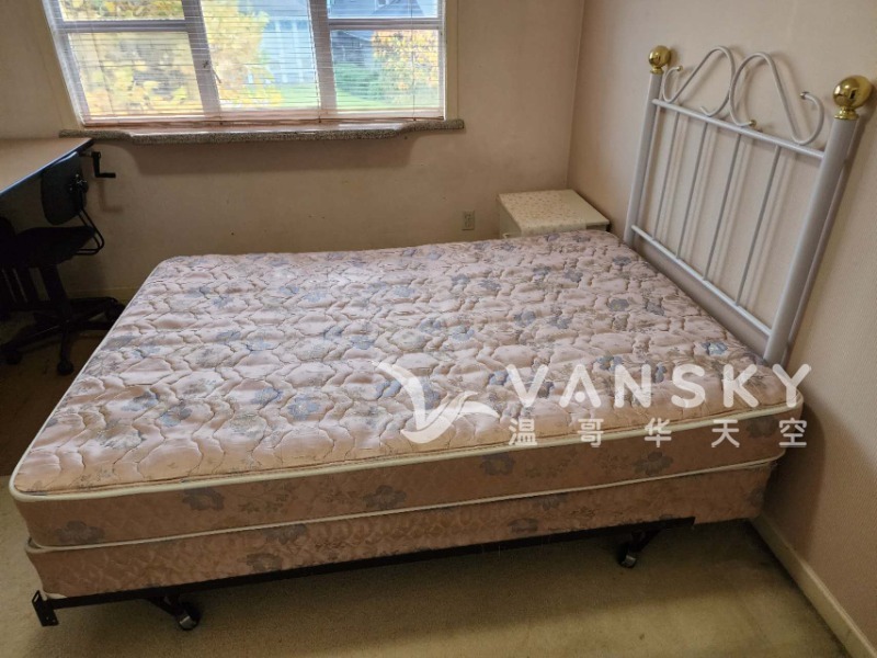 251116182453_Mattress 1.jpg